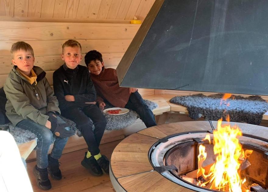 A Pousada Kalvs Skolhus Exterior foto